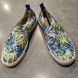 KIPLING Live Light Women's Floral Breathable Mesh Slip On Sock Sneaker - Size 7M